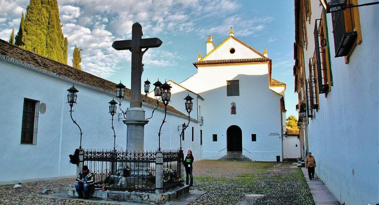 Апартаменты El Patio De Cruz Conde Кордова Экстерьер фото